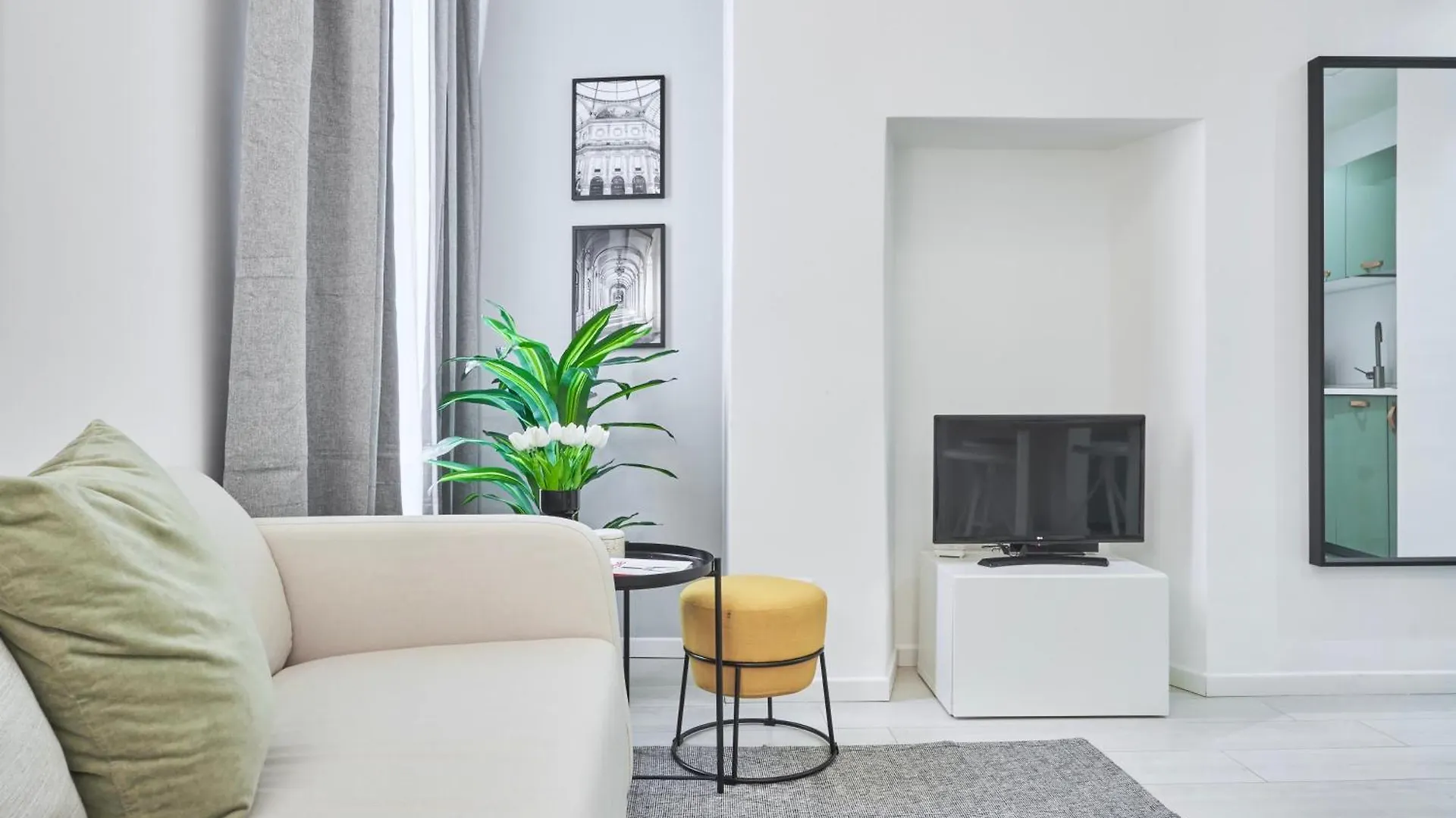 Elegante Appartamento Minimal Dai Tocchi Botanici Milan 0*,  Italy