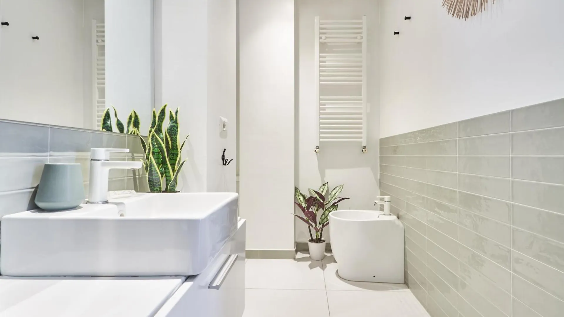 Διαμέρισμα Elegante Appartamento Minimal Dai Tocchi Botanici Μιλάνο